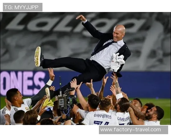 全球足球明星排行榜哪些球员在历史上最具影响力和知名度